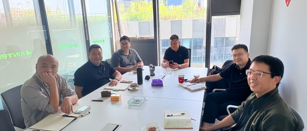 中源创能创始人一行莅临康泰股份进行交流指导